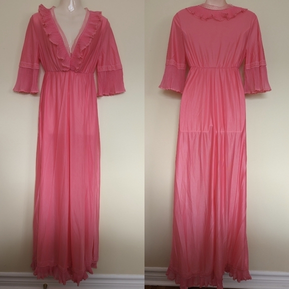 Vintage pink frilly nightgown dress small - Picture 2 of 11